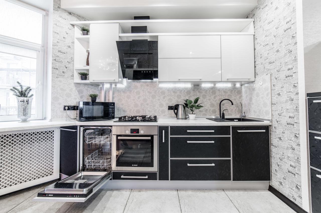 מינסק Mgapartments 3 Rooms Miasnikova Sq. Vip מראה חיצוני תמונה